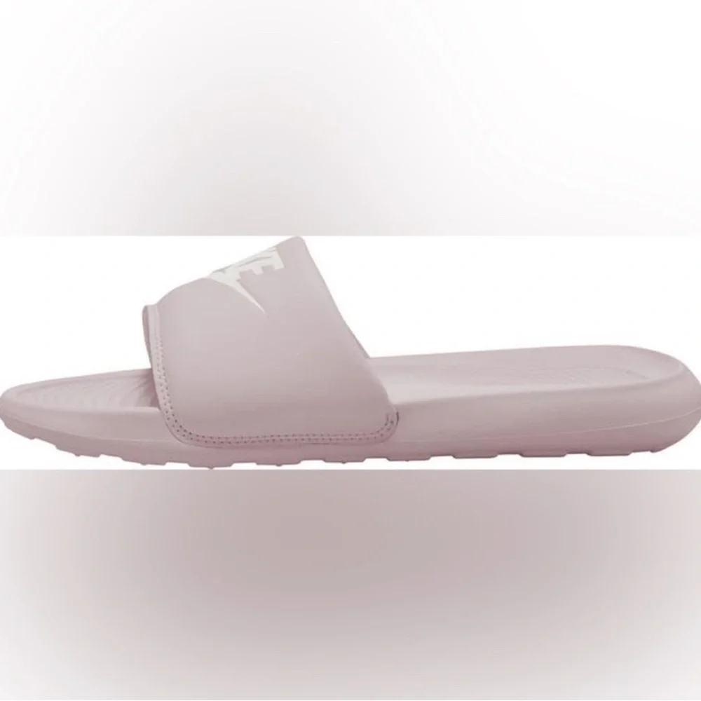 NEW Nike Slides - Picture 3 of 12